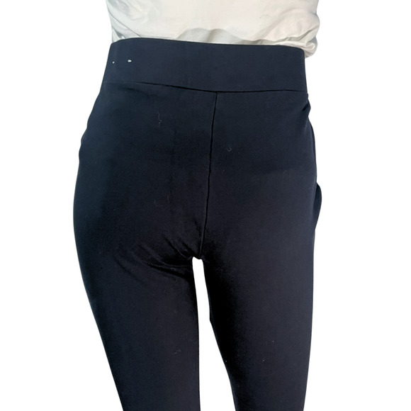 3/$30 Ann Taylor Factory Sz M Leggings 3/4 Length Black Sailor Button Waist - Picture 7 of 7